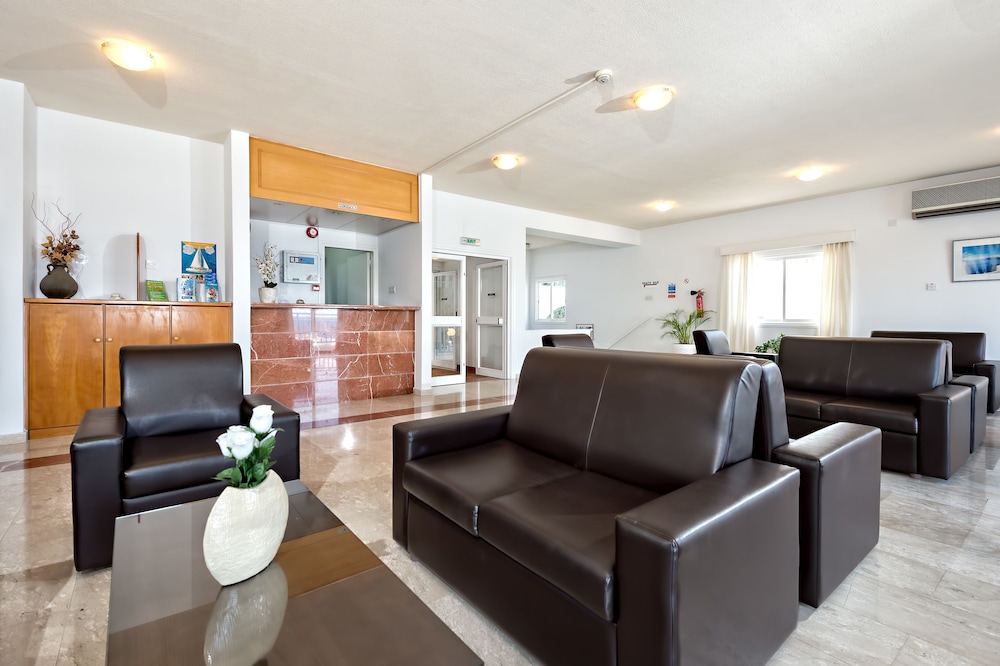 Sunny Hill Hotel Apartments — Shared spaces in Chlorakas, Paphos Region