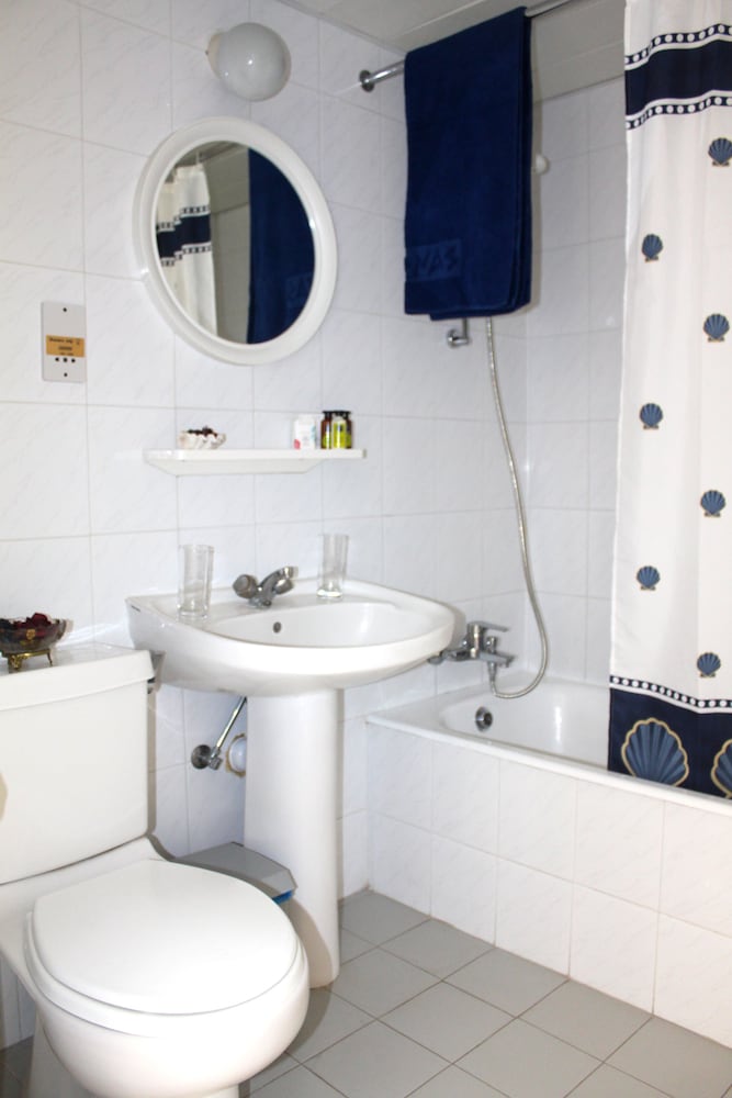 Sunny Hill Hotel Apartments — Rooms in Chlorakas, Paphos Region