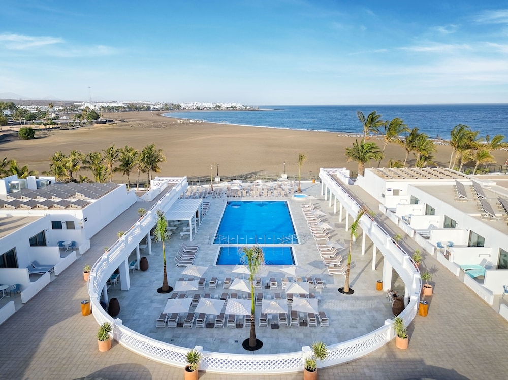 Hotel Las Costas — Main photo in Puerto del Carmen, Canary Islands