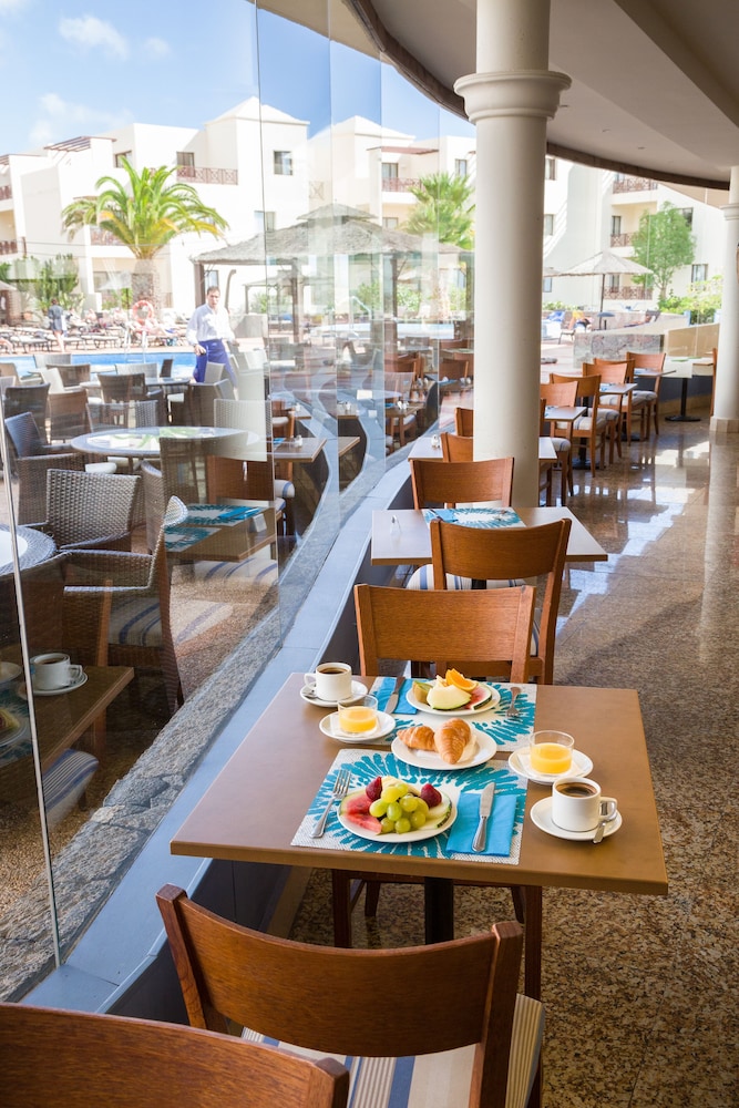 Vitalclass Lanzarote Resort — Restaurant & bars in Costa Teguise, Canary Islands
