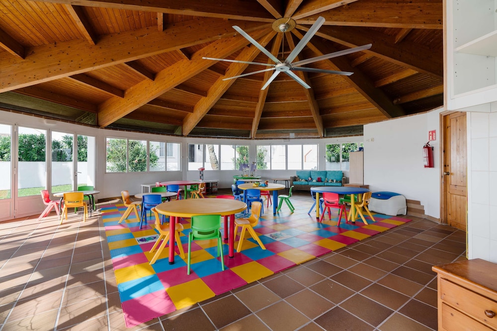 AluaSun Mediterráneo - Hyatt Inclusive Collection — Attractions for children in S'Algar, Balearic Islands