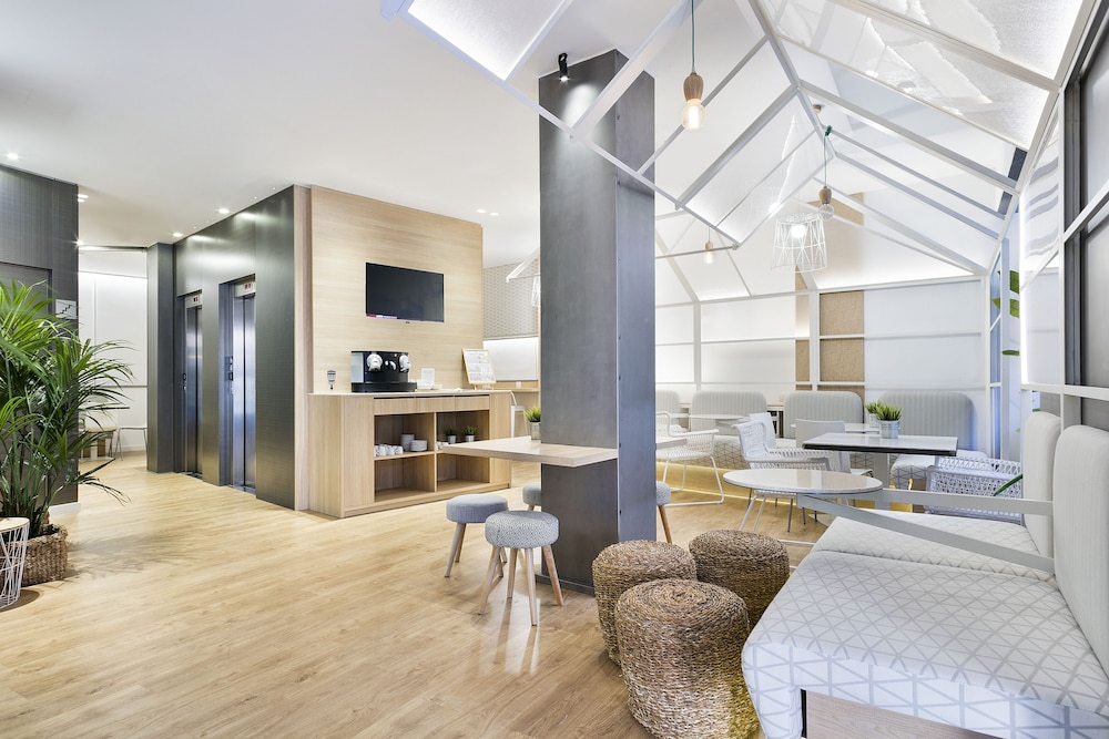 Hotel Acta Laumon — Restaurant & bars in Barcelona, Catalonia