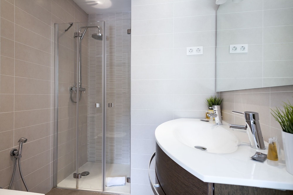 Hotel Acta Laumon — Hotel rooms in Barcelona, Catalonia