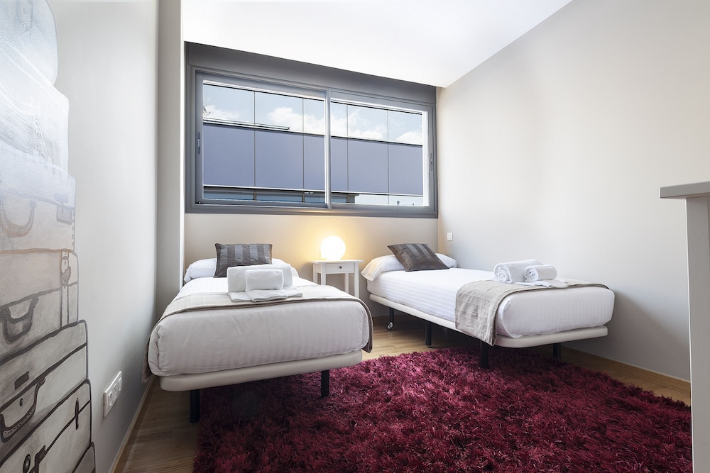 Hotel Acta Laumon — Hotel rooms in Barcelona, Catalonia