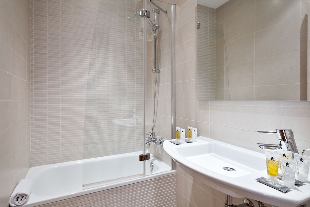 Hotel Acta Laumon — Hotel rooms in Barcelona, Catalonia