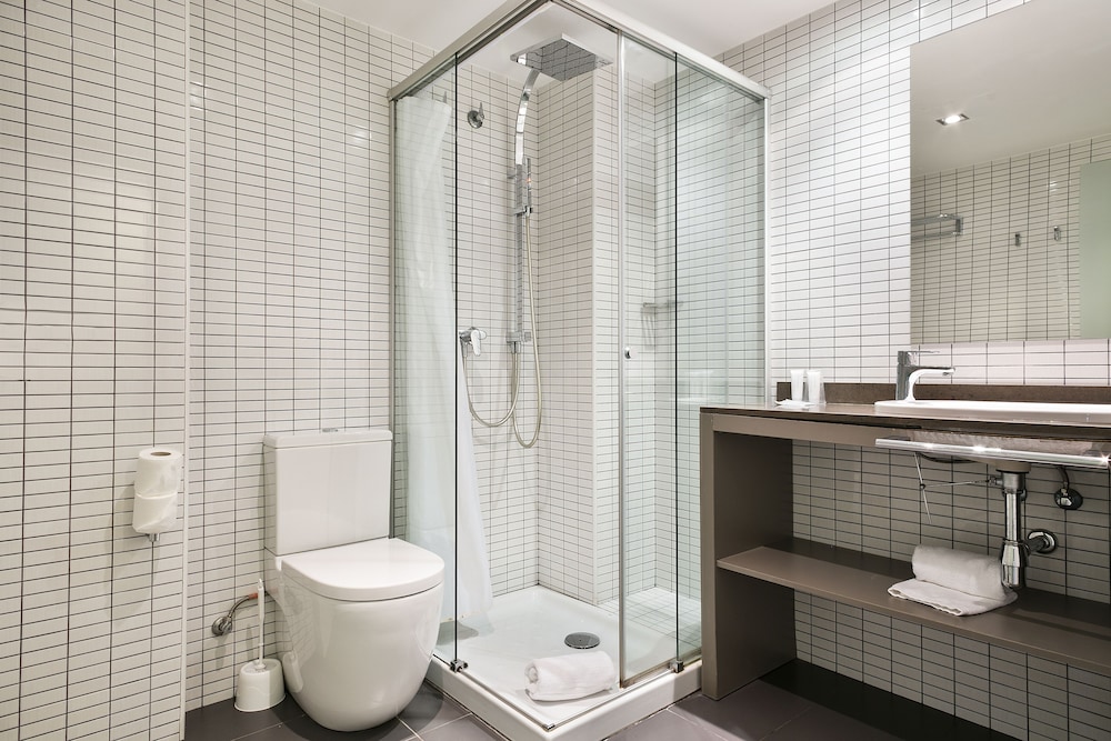 Hotel Acta Laumon — Hotel rooms in Barcelona, Catalonia
