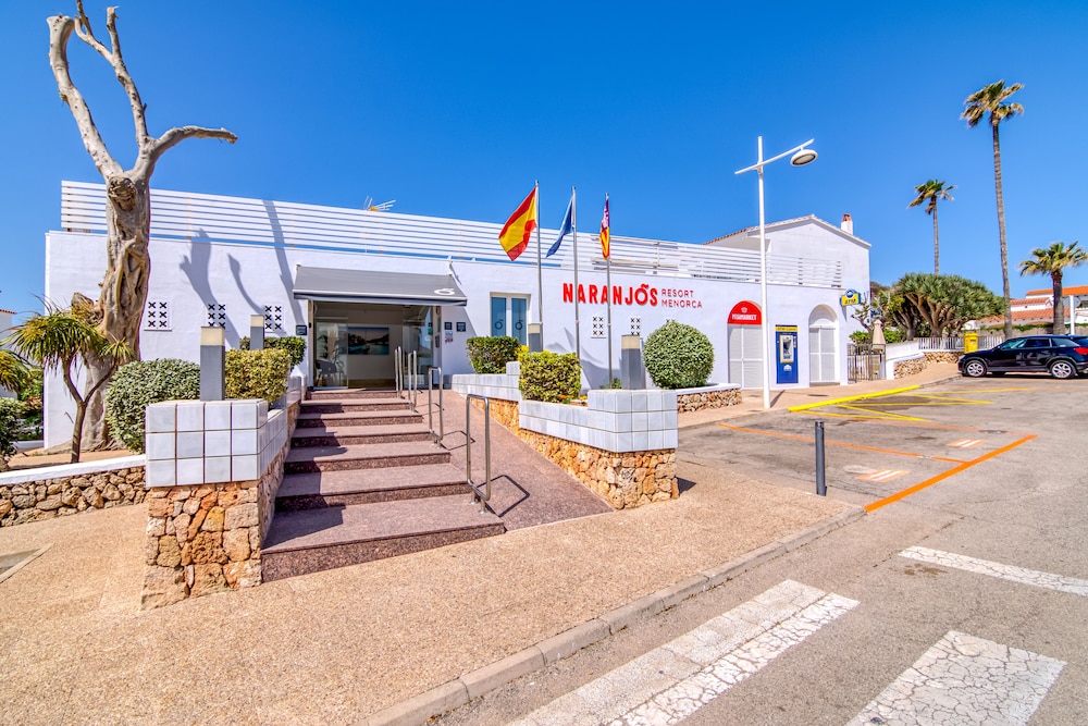 Naranjos Resort Menorca — Hotel building in S'Algar, Balearic Islands