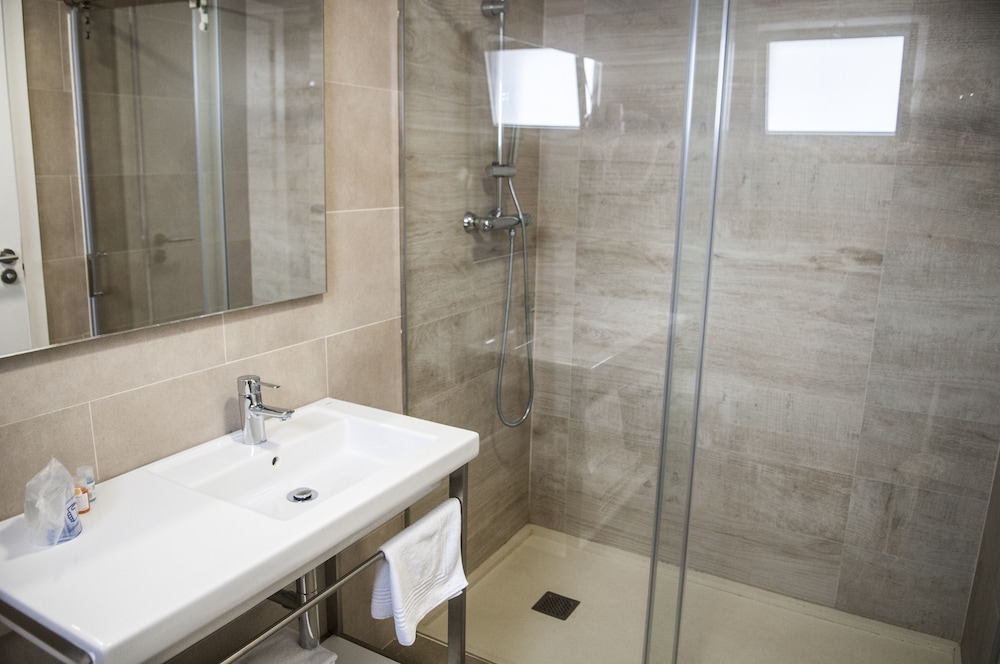Naranjos Resort Menorca — Hotel rooms in S'Algar, Balearic Islands