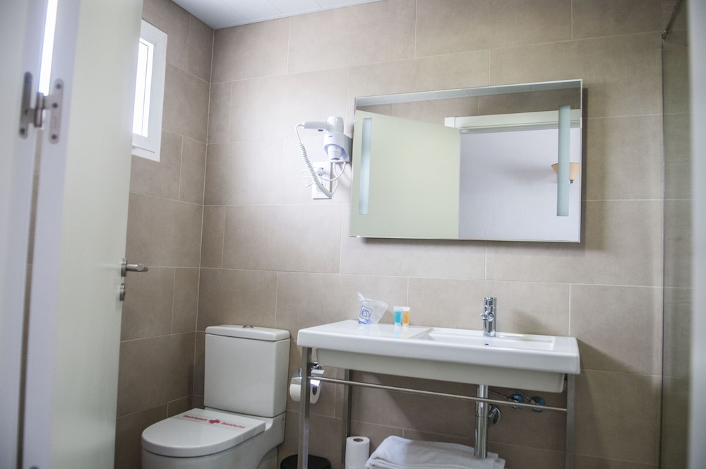 Naranjos Resort Menorca — Hotel rooms in S'Algar, Balearic Islands
