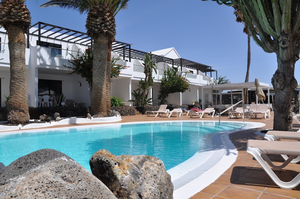 Apartamentos Los Tulipanes — Swimming pool in Puerto del Carmen, Canary Islands