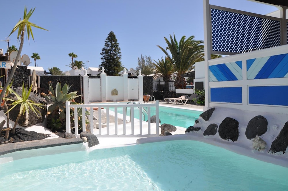 Apartamentos Los Tulipanes — Swimming pool in Puerto del Carmen, Canary Islands