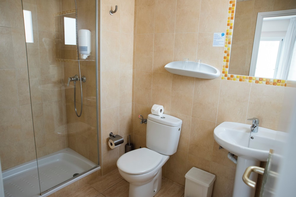Hostal Mar y Huerta — Hotel rooms in Santa Eulalia, Balearic Islands