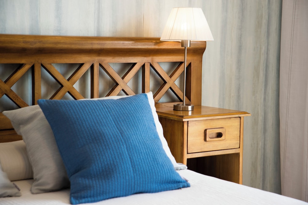 Hostal Mar y Huerta — Hotel rooms in Santa Eulalia, Balearic Islands