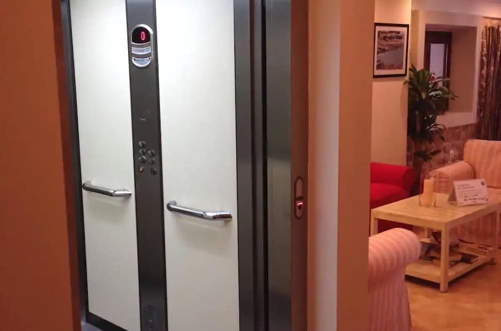 Hostal Mar y Huerta — Hotel rooms in Santa Eulalia, Balearic Islands