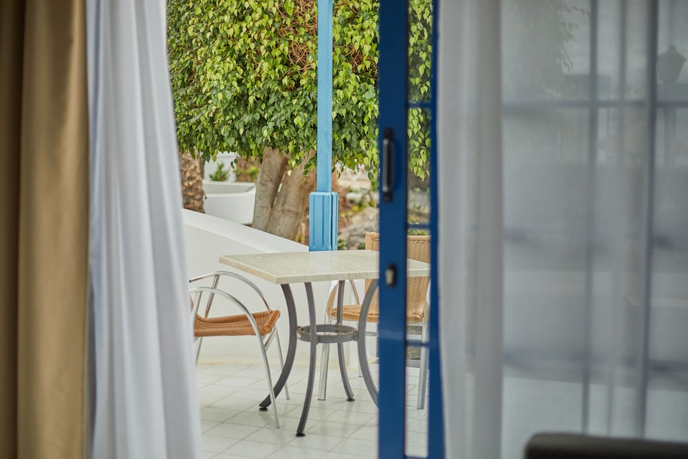 Sandos Atlantic Gardens Hotel - Adults Only — Hotel rooms in Playa Blanca, Canary Islands