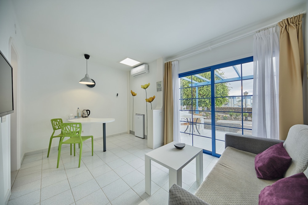 Sandos Atlantic Gardens Hotel - Adults Only — Hotel rooms in Playa Blanca, Canary Islands