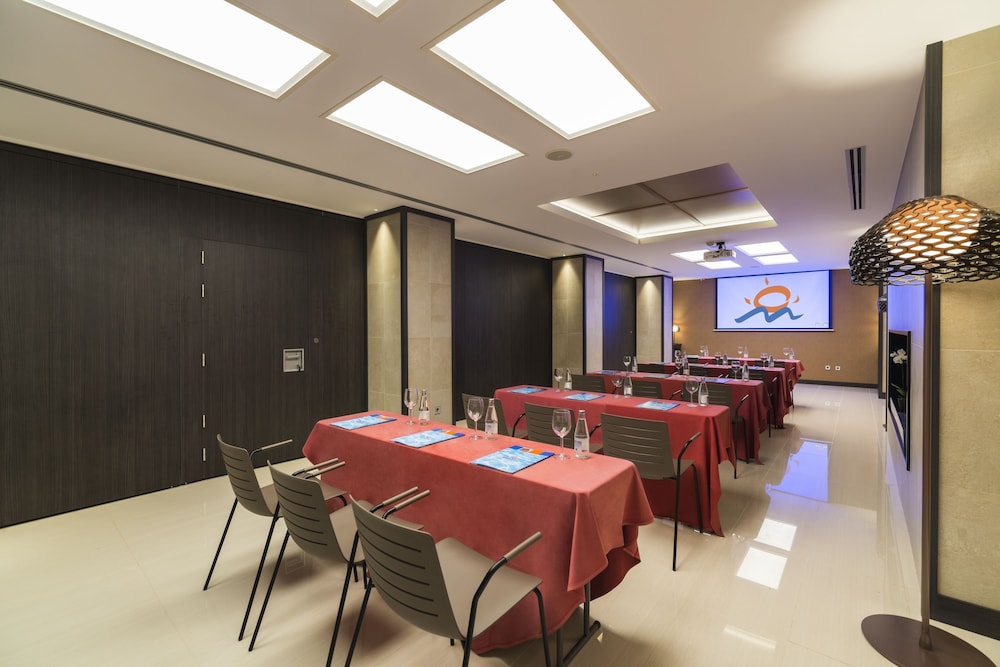 Hotel Marsol — Restaurant & bars in Lloret de Mar, Catalonia