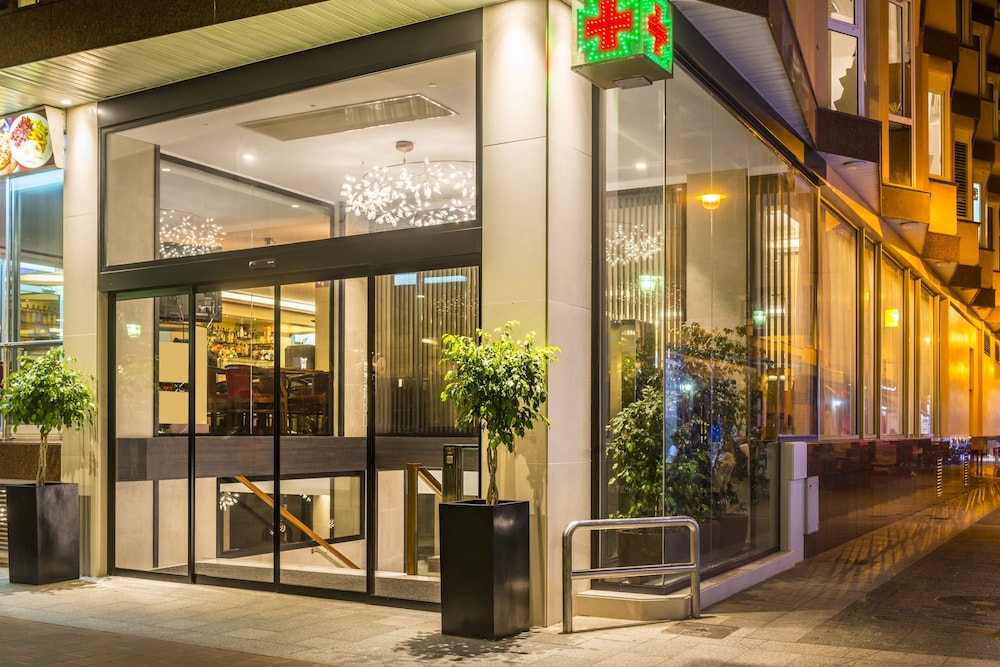 Hotel Marsol — Hotel building in Lloret de Mar, Catalonia