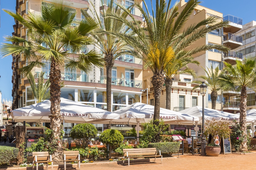 Hotel Marsol — Beach in Lloret de Mar, Catalonia