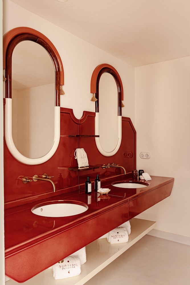 Montesol Experimental Ibiza — Hotel rooms in Ibiza Town, Balearic Islands