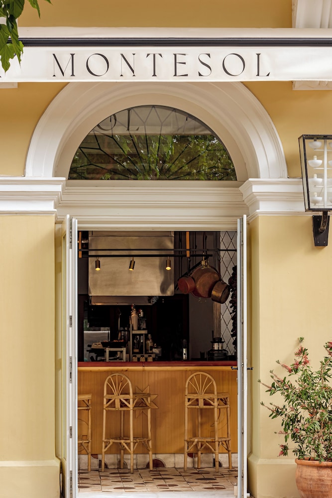 Montesol Experimental Ibiza — Restaurant & bars in Ibiza Town, Balearic Islands
