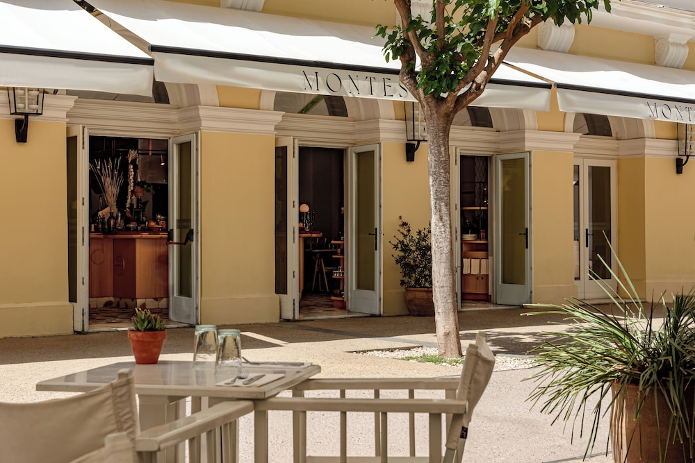 Montesol Experimental Ibiza — Restaurant & bars in Ibiza Town, Balearic Islands