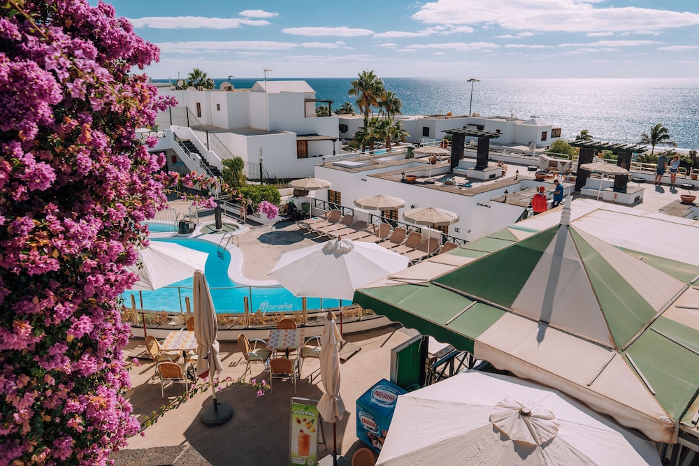 Apartamentos La Moraña — Swimming pool in Puerto del Carmen, Canary Islands