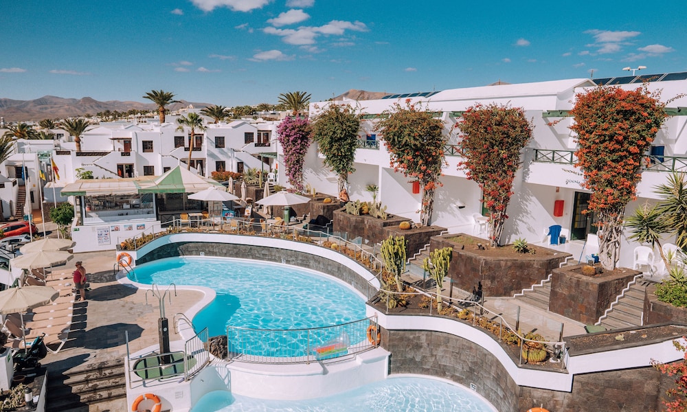 Apartamentos La Moraña — Main photo in Puerto del Carmen, Canary Islands