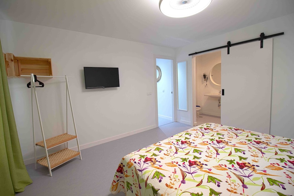 Apartamentos La Moraña — Hotel rooms in Puerto del Carmen, Canary Islands