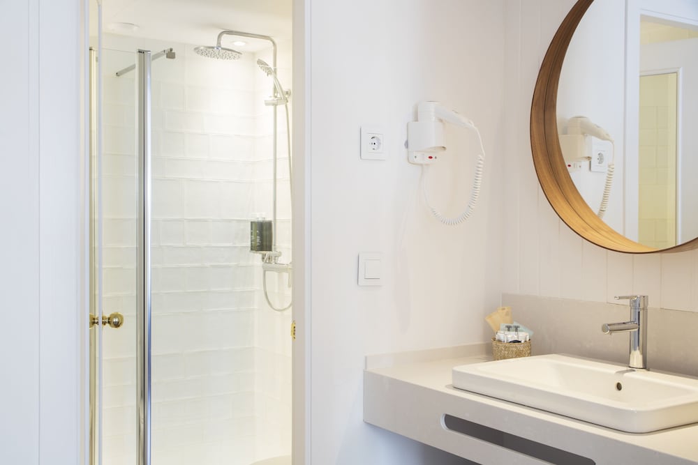 The 15th Boutique Hotel — Hotel rooms in Lloret de Mar, Catalonia
