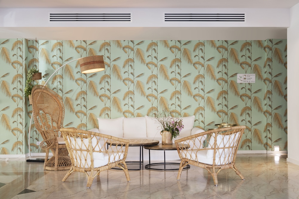 The 15th Boutique Hotel — Hotel rooms in Lloret de Mar, Catalonia