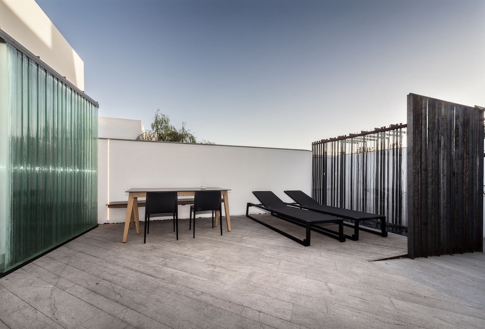 Nautilus Lanzarote — Hotel building in Puerto del Carmen, Canary Islands