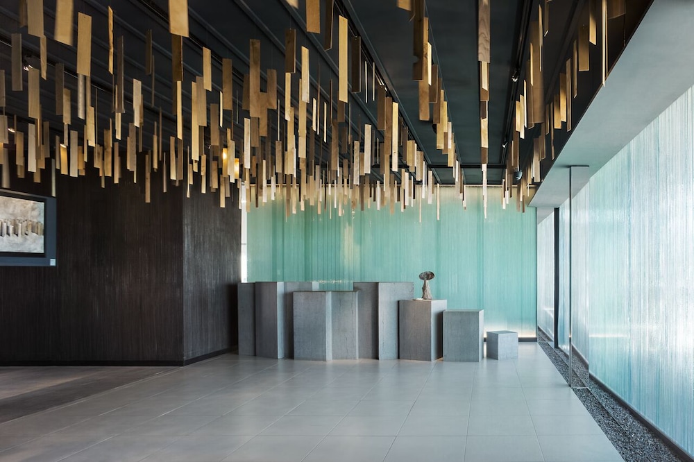 Nautilus Lanzarote — Hotel building in Puerto del Carmen, Canary Islands