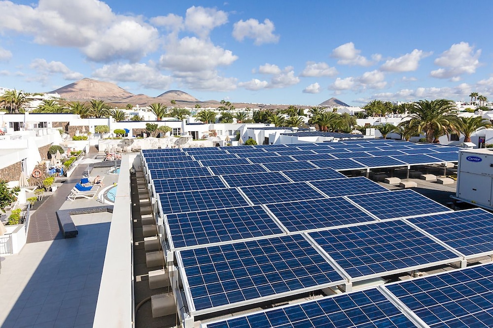 Nautilus Lanzarote — Hotel building in Puerto del Carmen, Canary Islands