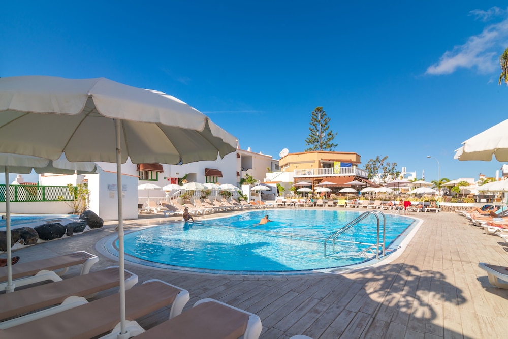 Neptuno Costadeje — Swimming pool in Costa Adeje, Canary Islands