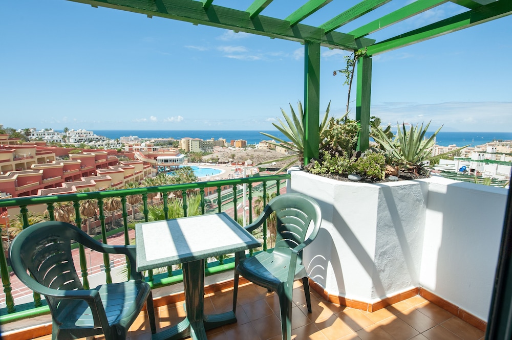 Neptuno Costadeje — Hotel rooms in Costa Adeje, Canary Islands