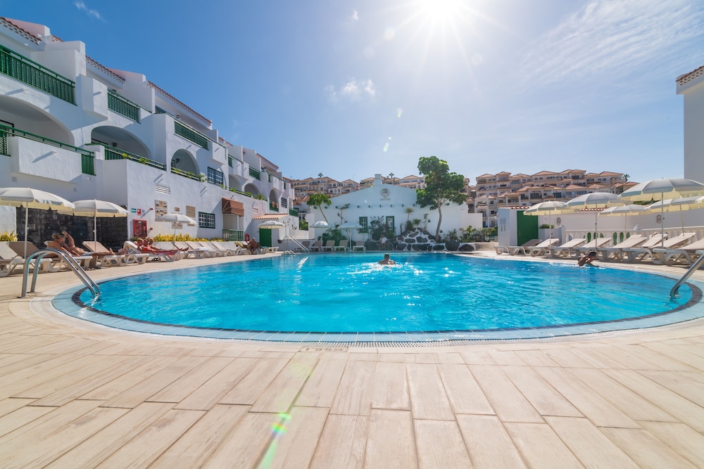 Neptuno Costadeje — Swimming pool in Costa Adeje, Canary Islands