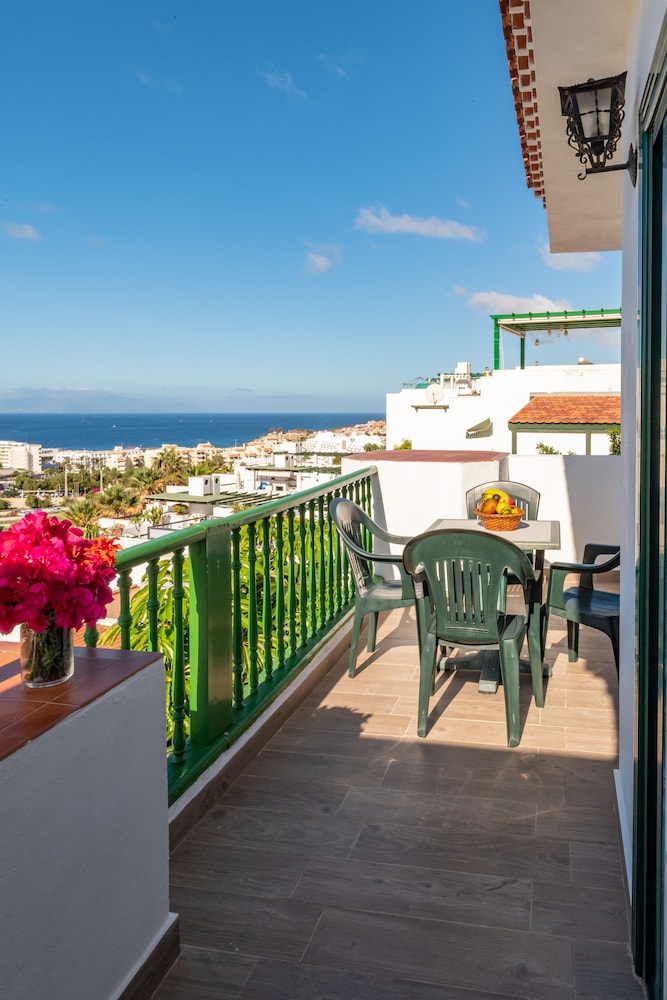 Neptuno Costadeje — Hotel rooms in Costa Adeje, Canary Islands