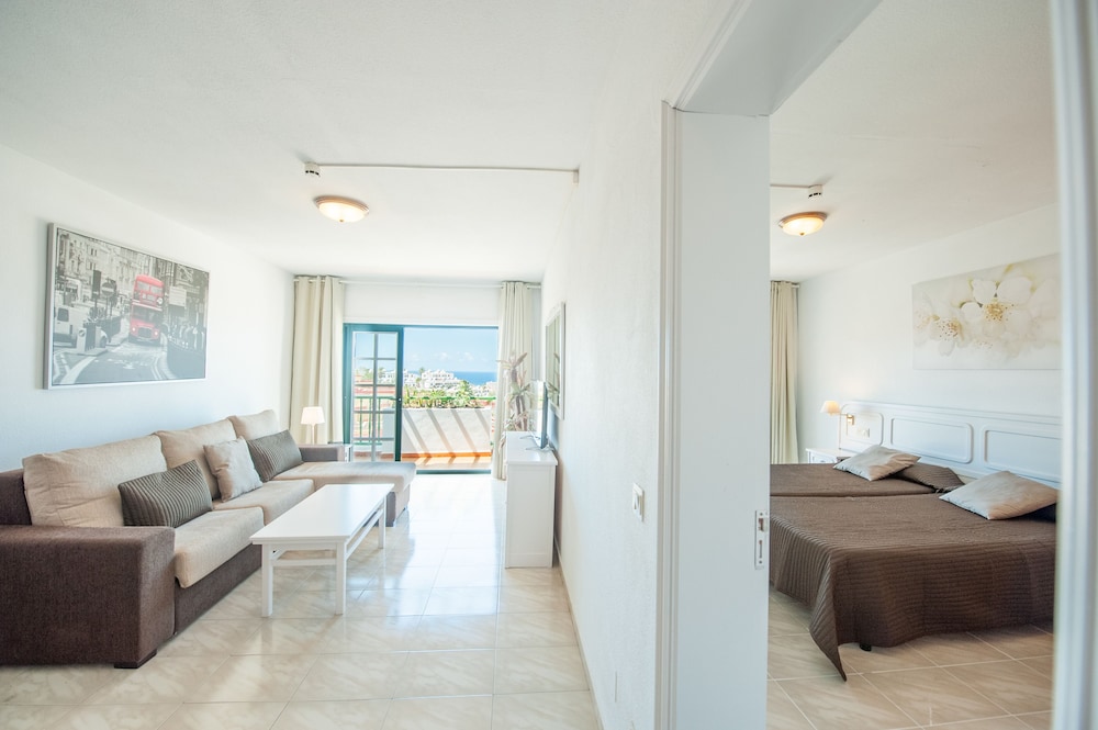 Neptuno Costadeje — Hotel rooms in Costa Adeje, Canary Islands