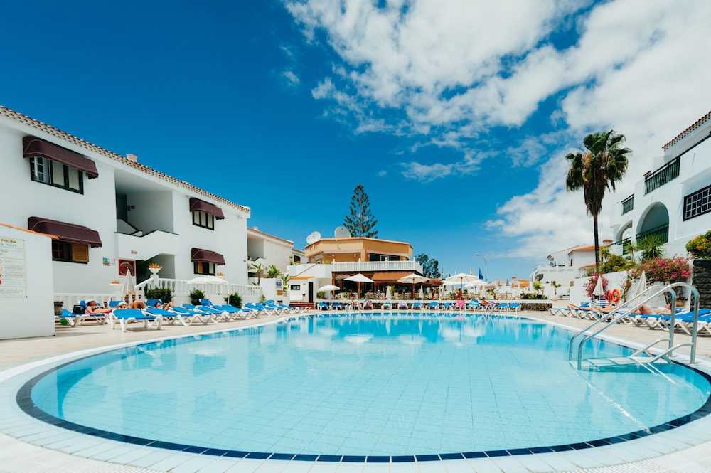 Neptuno Costadeje — Swimming pool in Costa Adeje, Canary Islands