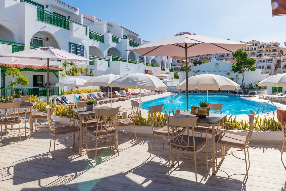 Neptuno Costadeje — Swimming pool in Costa Adeje, Canary Islands