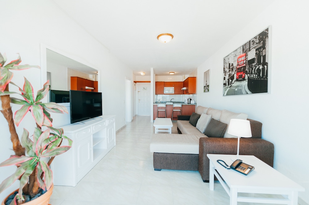 Neptuno Costadeje — Hotel rooms in Costa Adeje, Canary Islands