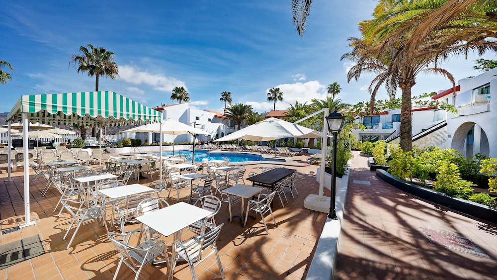 Ura Nido del Águila — Restaurant & bars in Puerto Rico, Canary Islands