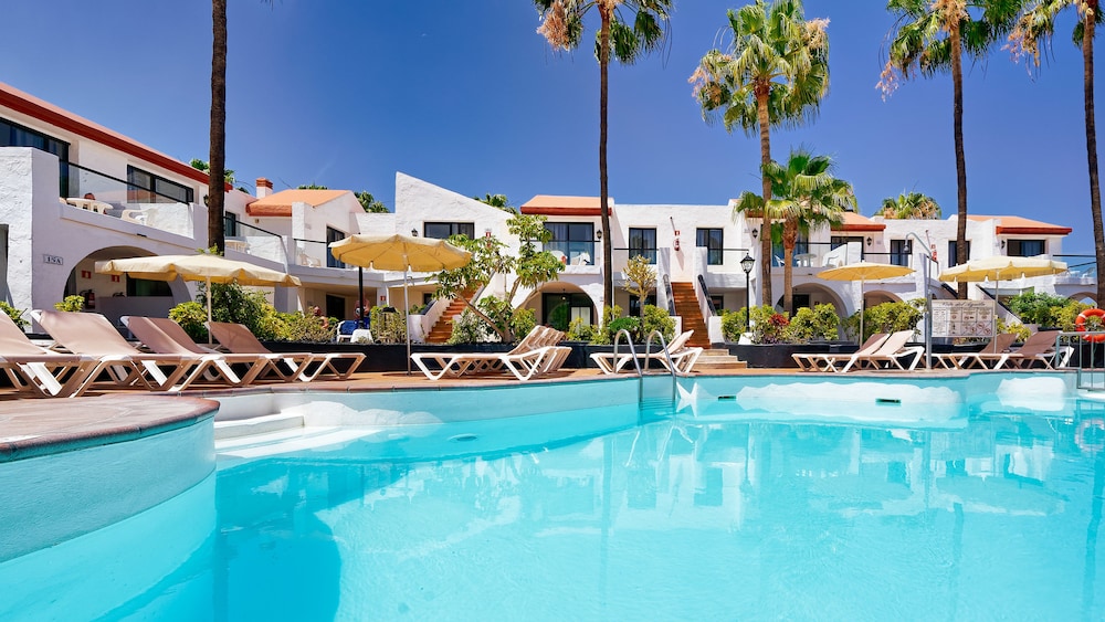 Ura Nido del Águila — Swimming pool in Puerto Rico, Canary Islands