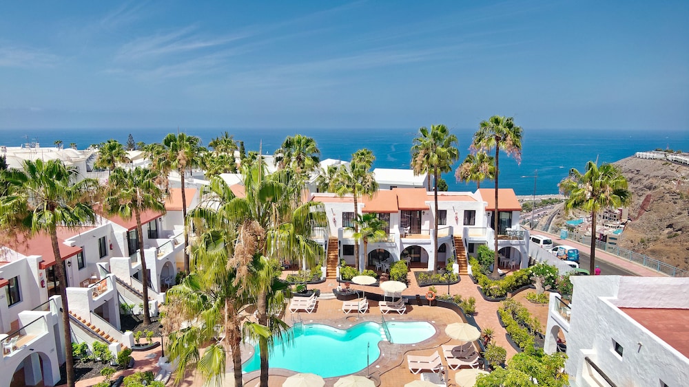 Ura Nido del Águila — Swimming pool in Puerto Rico, Canary Islands