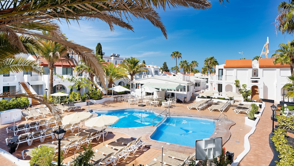 Ura Nido del Águila — Swimming pool in Puerto Rico, Canary Islands
