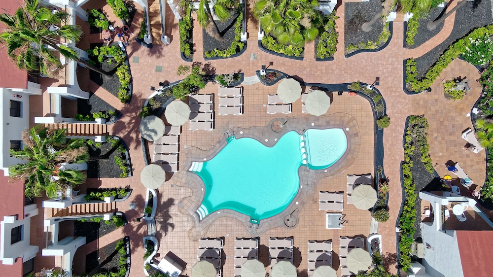 Ura Nido del Águila — Swimming pool in Puerto Rico, Canary Islands