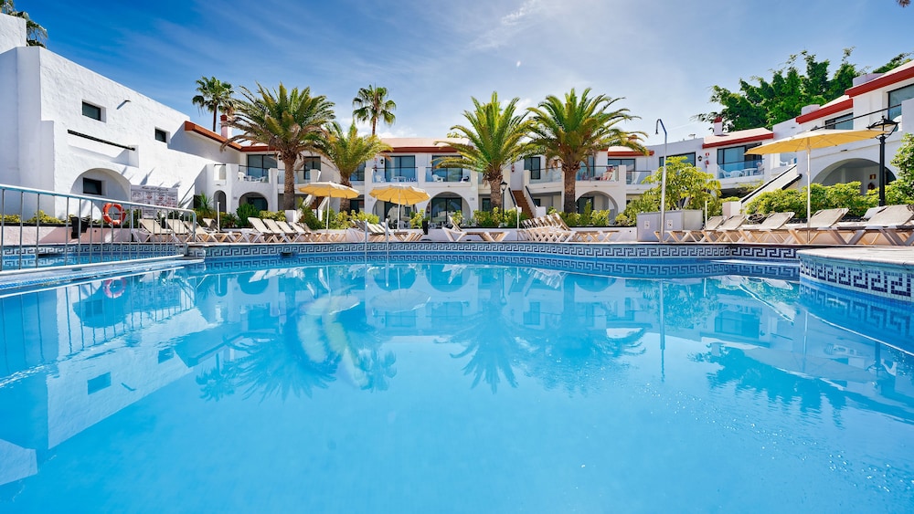 Ura Nido del Águila — Swimming pool in Puerto Rico, Canary Islands