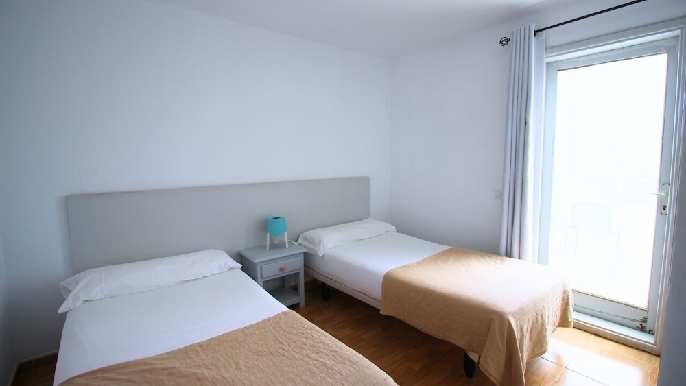Neptuno Suites - Only Adults — Hotel rooms in Costa Teguise, Canary Islands