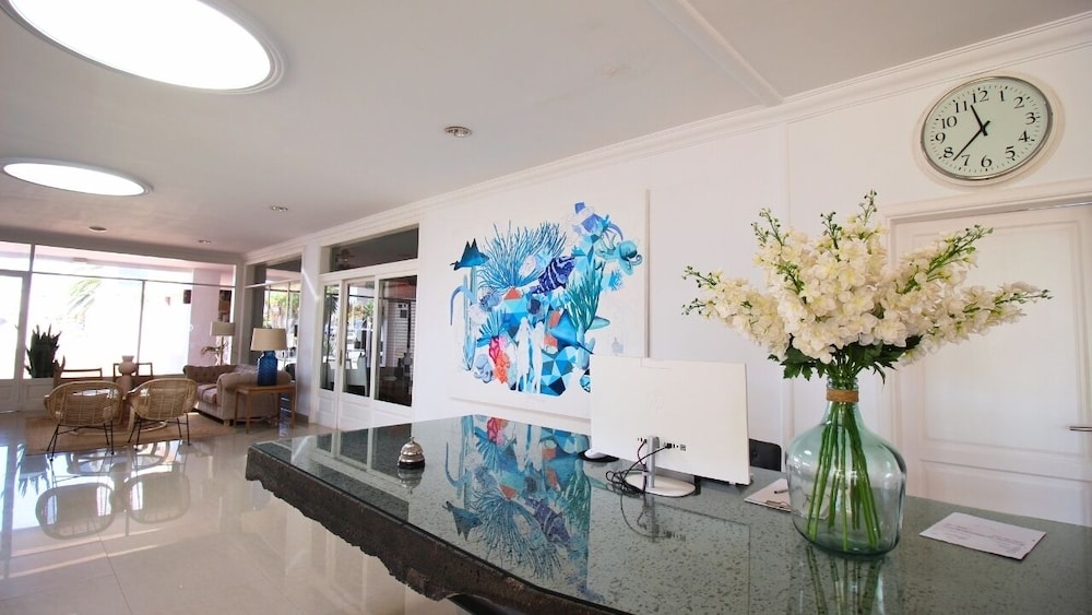 Neptuno Suites - Only Adults — Hotel building in Costa Teguise, Canary Islands